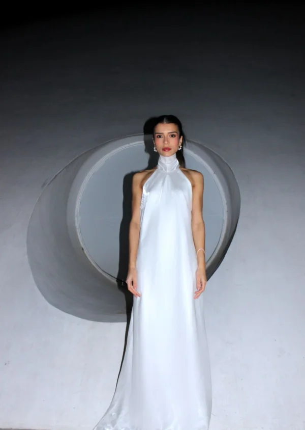 Vestido Longo Gola Alta – Branco