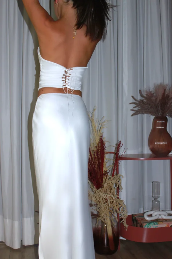 Saia Longa – Branca e vinho - Image 2