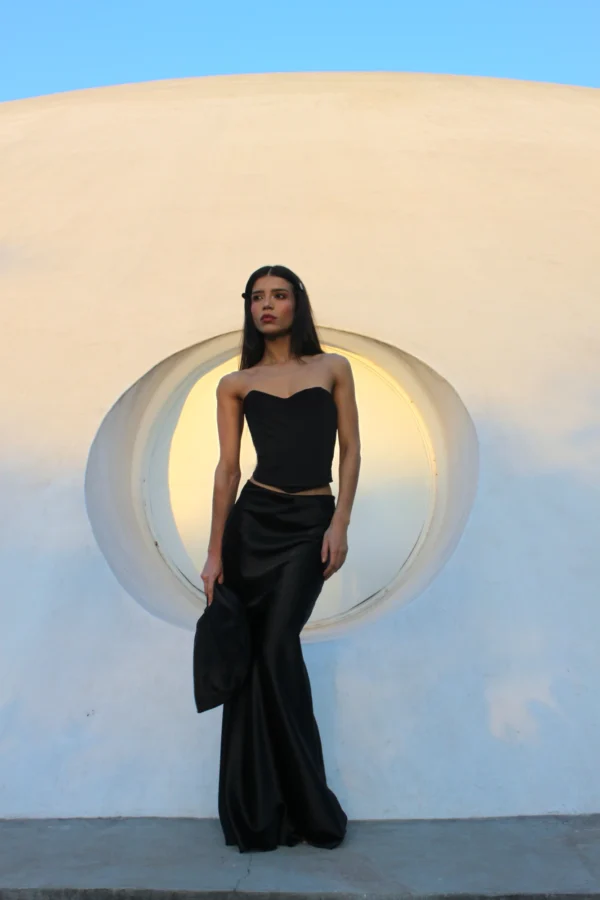 Saia Longa - Preta - Image 3